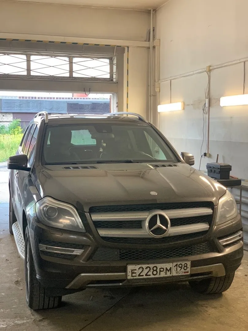 Mercedes Benz GL350 X166